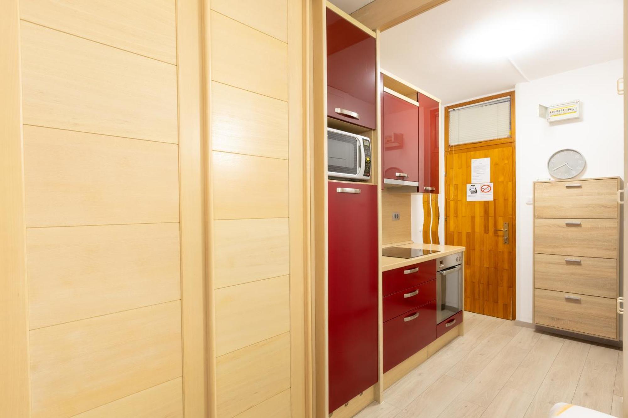 Apartma Zusterna โคเปร์ ภายนอก รูปภาพ